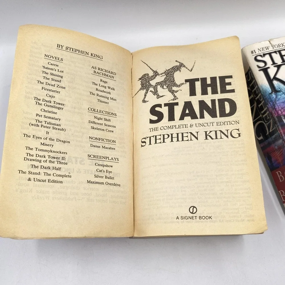 Stephen King Lot of 2 Paperbacks: The Stand Complete & Uncut‎ + Bag of Bones
